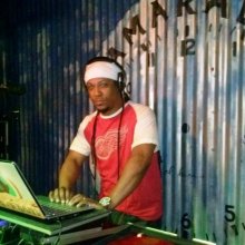 DJ R-Trane Photo
