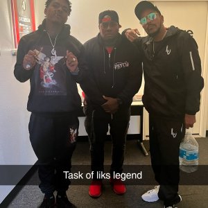 Kinfolk The Plug Logo