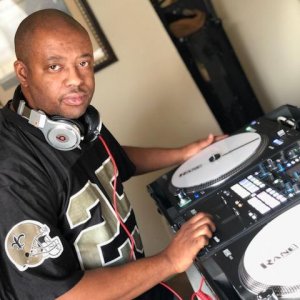 DJ. Philly-Phil Logo