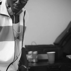 Dj DLOW DEGREES Photo