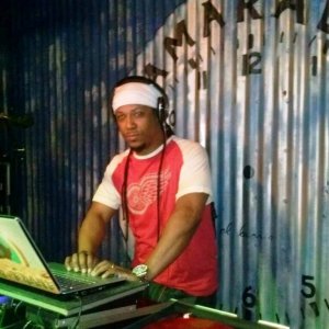 DJ R-Trane Photo