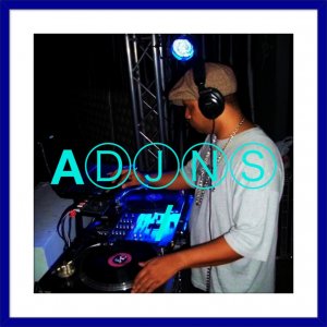 ADJNAMEDSLASH/ Photo